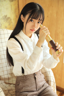 抬头不见低头见